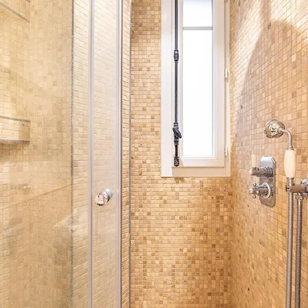 Apartament Guestready - Bright Near Sacre-coeur Paryż